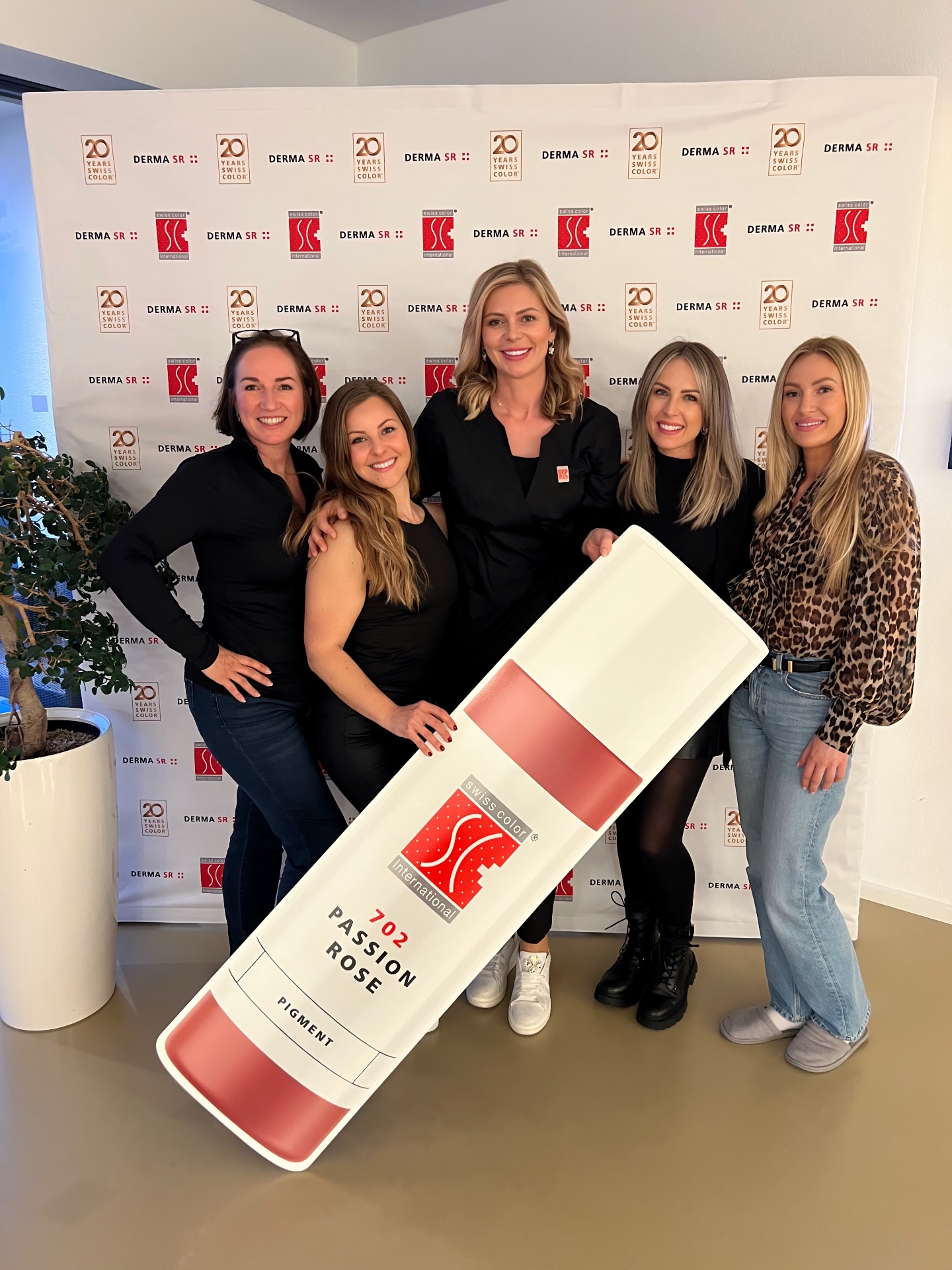 Vesna mit Team